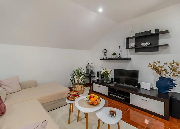 Aura Apartment